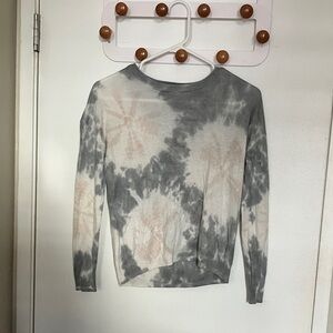 New without tags Splendid Gray and Cream Tie-Dye Sweater Size XS